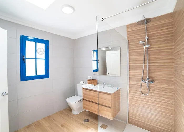 Beautiful Detached Lanzarote 3 Bedrooms Stacruz Bay Stunning Views & Close To Amenities