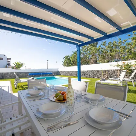 Villa Beautiful Detached Lanzarote 3 Bedrooms Stacruz Bay Stunning Views & Close To Amenities Playa Blanca (Lanzarote)