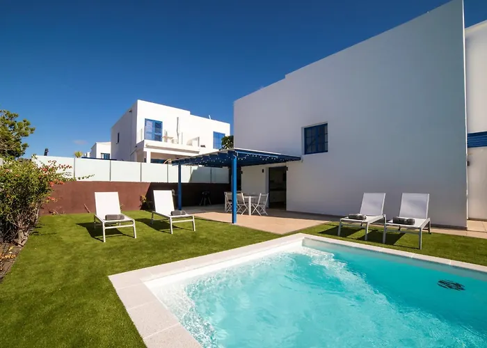 Galway Bay: Detached Lanzarote With Stunning Views * Playa Blanca (Lanzarote)