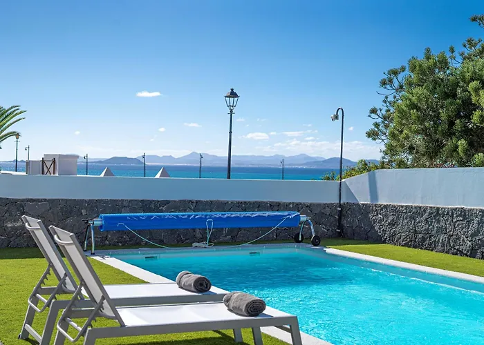 Villa Galway Bay: Detached Lanzarote With Stunning Views Playa Blanca (Lanzarote)