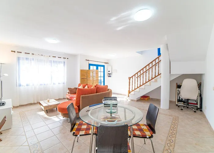 Galway Bay: Detached Lanzarote With Stunning Views Villa